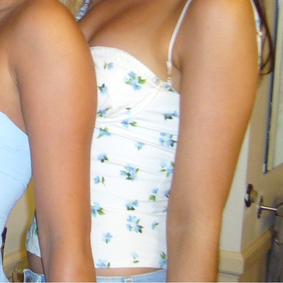 We Wore What Underwire Corset - Picture 3 of 4